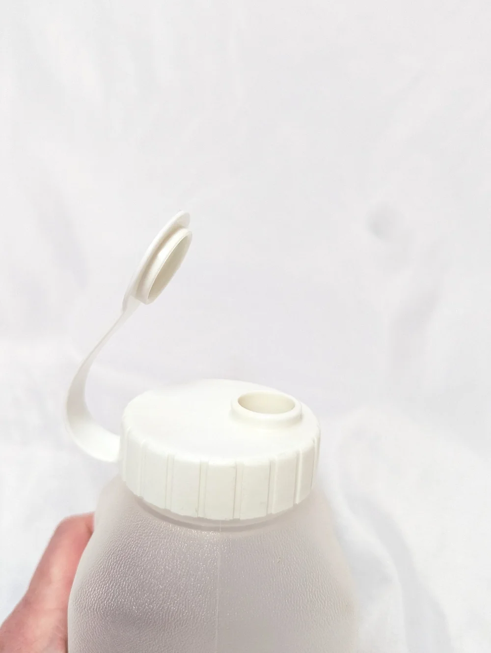 Vintage Rubbermaid 1 Pint‎ Servin Saver Drink Storage Bottle With White Lid